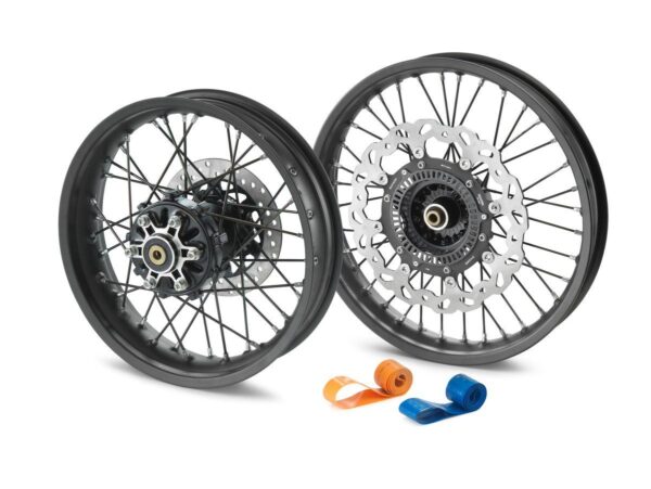 SET DI RUOTE A RAGGI 390 ADVENTUREv